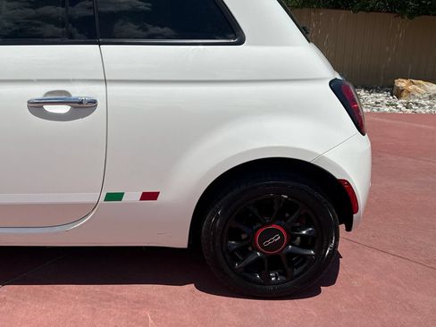 Used 2016 FIAT 500 Pop w/ Italia Package FWD image 28