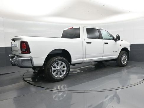 New 2026 RAM 2500 Big Horn AWD/4WD image 4