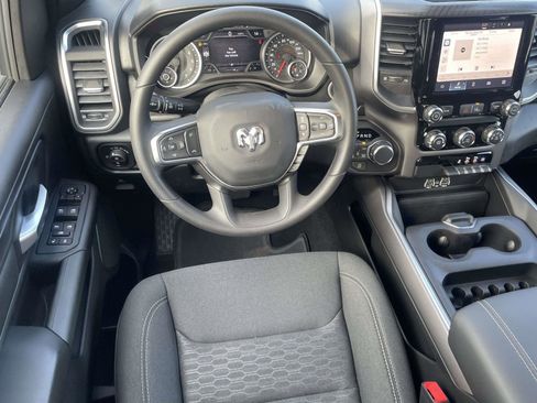 New 2026 RAM 1500 Express AWD/4WD image 9