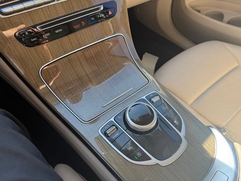 Used 2018 Mercedes-Benz GLC 300 image 21