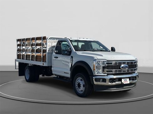 New 2024 Ford F450 XL w/ XL Chrome Package image 4
