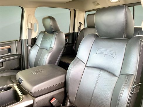 Used 2019 RAM 1500 Laramie w/ Convenience Group image 17