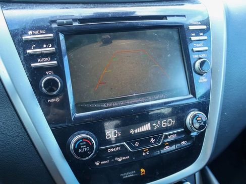 Used 2022 Nissan Murano SV image 4