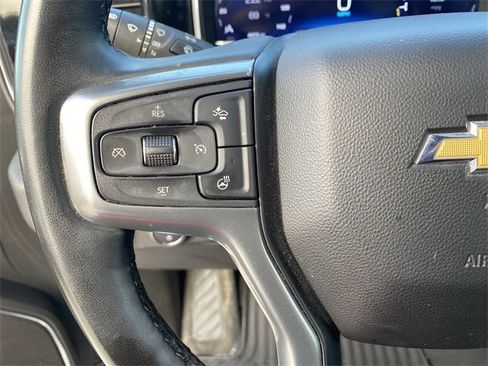 Used 2024 Chevrolet Silverado 1500 LT image 38