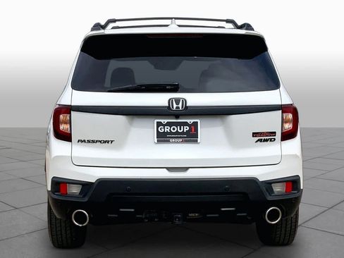 Used 2022 Honda Passport TrailSport image 5