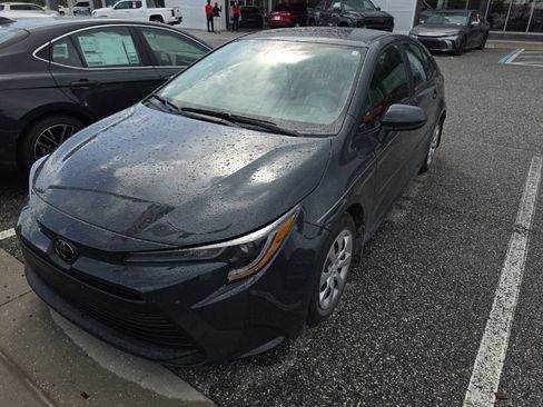 Used 2024 Toyota Corolla LE FWD image 1