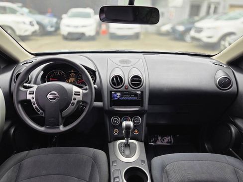 Used 2015 Nissan Rogue S w/ Convenience Package FWD image 9