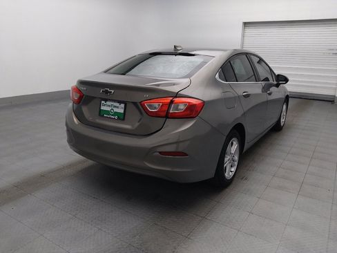 Used 2018 Chevrolet Cruze LT FWD image 9