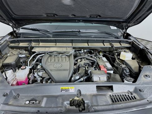 Used 2023 Toyota Highlander Platinum image 31