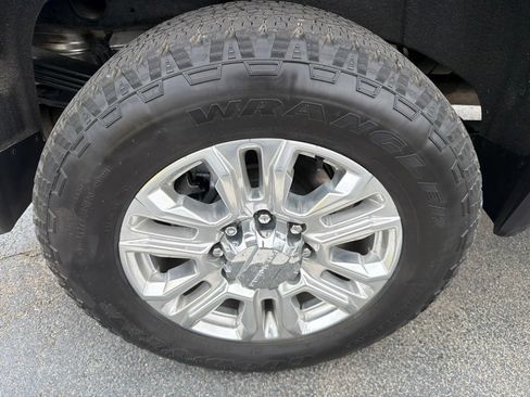 Used 2021 GMC Sierra 2500 Denali w/ Denali Ultimate Package AWD/4WD image 15