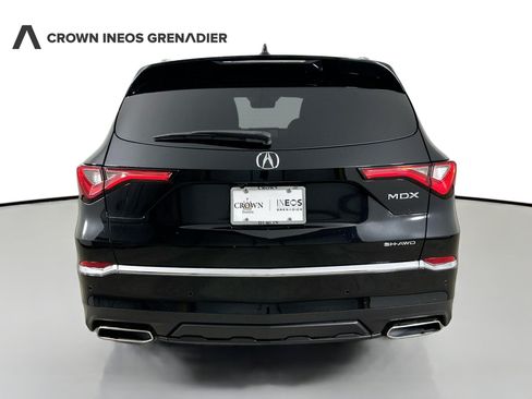 Used 2023 Acura MDX SH-AWD w/ Advance Package image 6