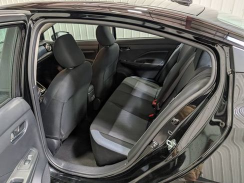 Used 2025 Nissan Versa SV FWD image 9