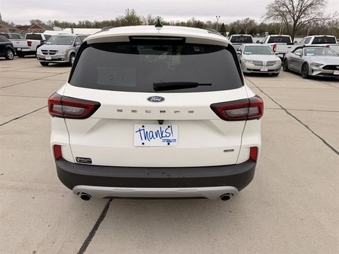Certified 2024 Ford Escape SE FWD image 6