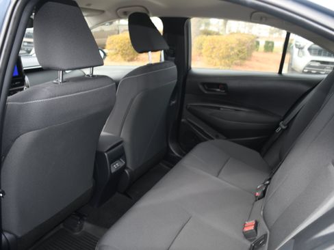 Certified 2025 Toyota Corolla LE image 14