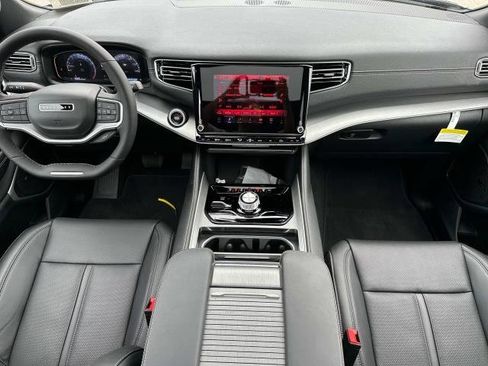 New 2025 Jeep Wagoneer 4WD w/ Premium Group I image 12