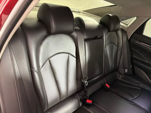 Used 2018 Buick LaCrosse Essence w/ Sun and Shade Package FWD image 23