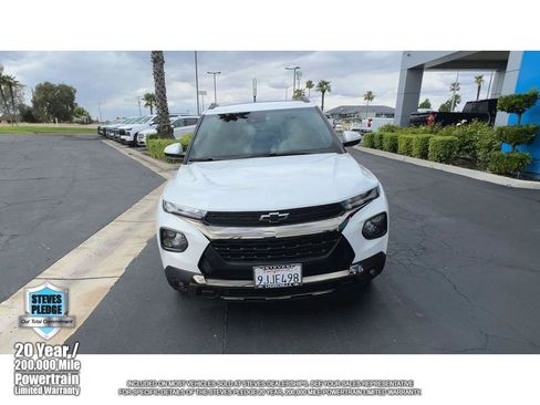 Certified 2023 Chevrolet TrailBlazer ACTIV w/ Sun and Liftgate Package FWD image 3