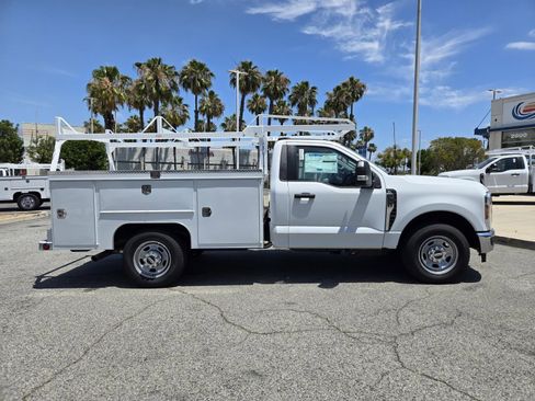 New 2026 Ford F350 XL w/ XL Chrome Package RWD image 2