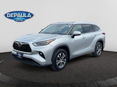 Used 2022 Toyota Highlander XLE
