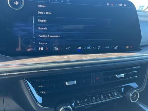 Used 2025 Chevrolet Tahoe LT image 44