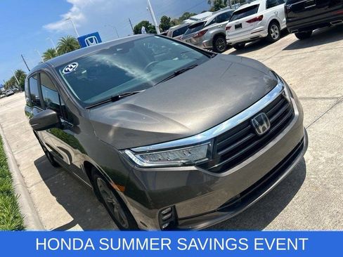 Used 2022 Honda Odyssey EX image 3