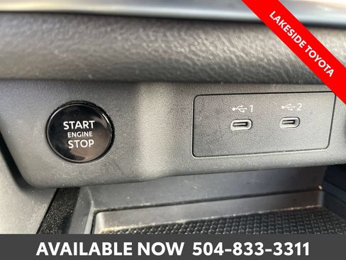Used 2025 Nissan Rogue SV AWD/4WD image 31