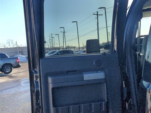 Used 2016 Ford F350 Lariat w/ Lariat Ultimate Package image 30