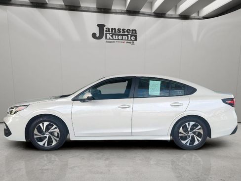 Used 2025 Subaru Legacy Premium AWD/4WD image 1
