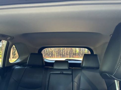 Used 2022 Toyota RAV4 XLE Premium FWD image 34
