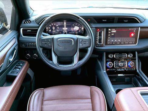 Used 2023 GMC Yukon Denali Ultimate image 5