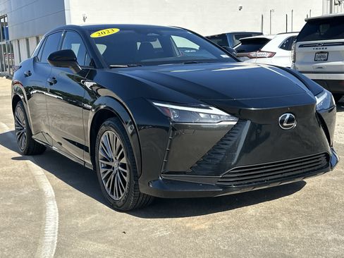 Used 2023 Lexus RZ 450e Premium w/ Accessory Package (2T) AWD/4WD image 3