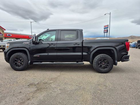 Used 2020 GMC Sierra 1500 AT4 w/ AT4 Premium Package image 11