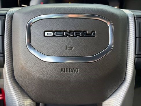 Certified 2023 GMC Yukon XL Denali image 5