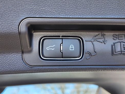 New 2026 Ford Explorer Active w/ Active Comfort Package image 35