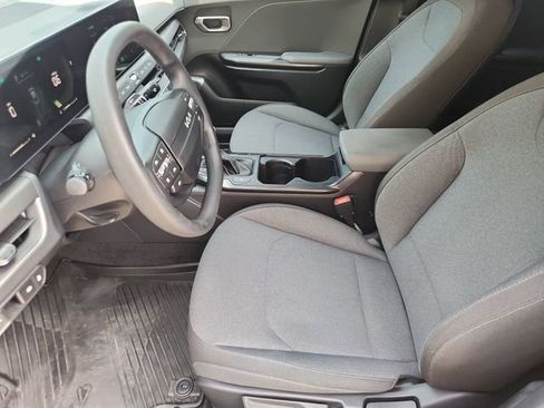 Used 2025 Kia K4 FWD image 18