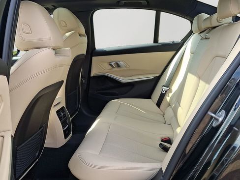 Certified 2023 BMW 330i xDrive Sedan w/ Driving Assistance Package image 8