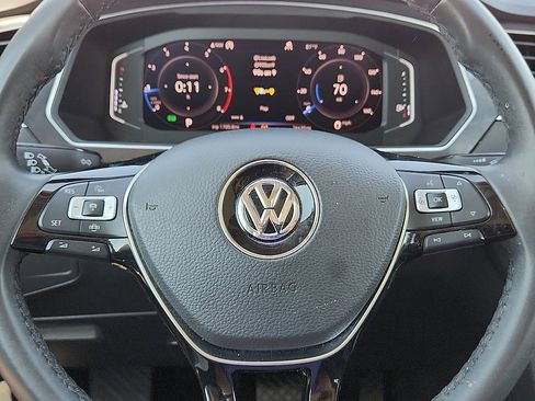 Used 2020 Volkswagen Tiguan S image 10