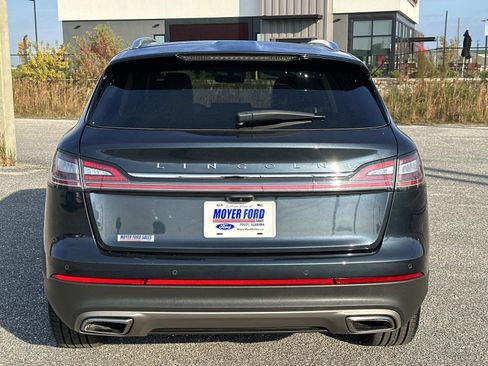 Used 2022 Lincoln Nautilus Reserve w/ Equipment Group 201A image 3