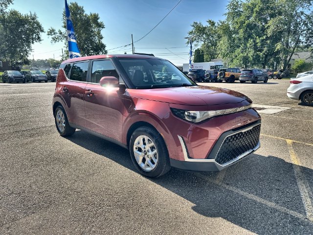 Used 2023 Kia Soul LX w/ LX Technology Package FWD image 18