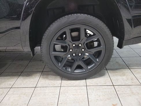 Used 2025 RAM 1500 Laramie w/ Night Edition image 52