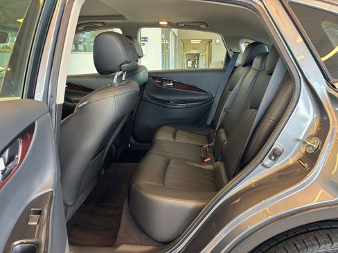Used 2016 INFINITI QX50 AWD w/ Deluxe Touring Package image 27