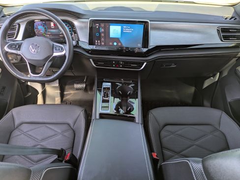 Used 2024 Volkswagen Atlas Cross Sport SE image 15