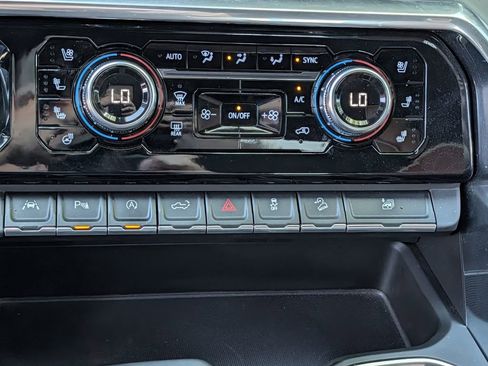 Used 2023 GMC Sierra 1500 Denali Ultimate image 18