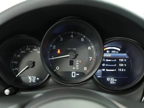 Certified 2025 Porsche Macan AWD/4WD image 14
