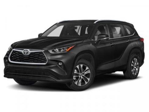 Used 2021 Toyota Highlander XLE image 1