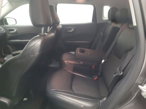 Used 2020 Jeep Compass Latitude FWD image 18