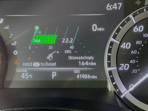 Used 2023 Toyota Highlander XSE image 13