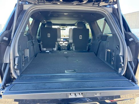 New 2025 Lincoln Navigator L Reserve w/ Jet Appearance Package AWD/4WD image 20