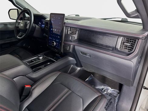 Used 2024 Ford Expedition Limited RWD image 32