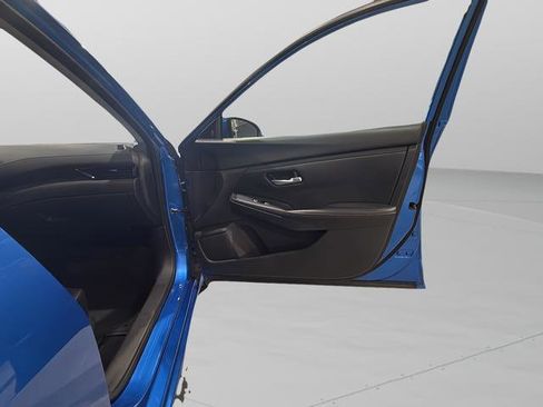 Used 2024 Nissan Sentra SV image 37